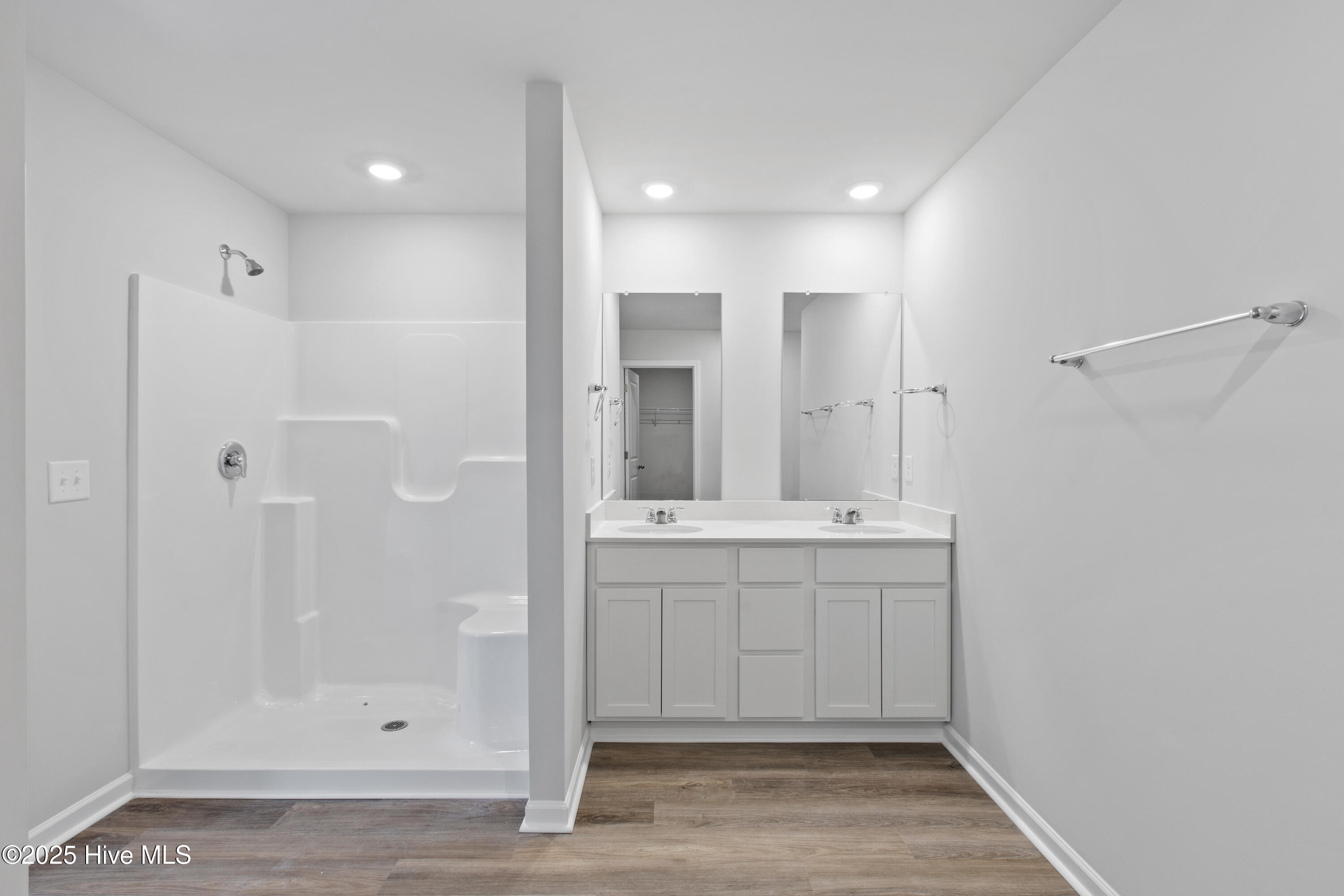 100544032 | Photo 14