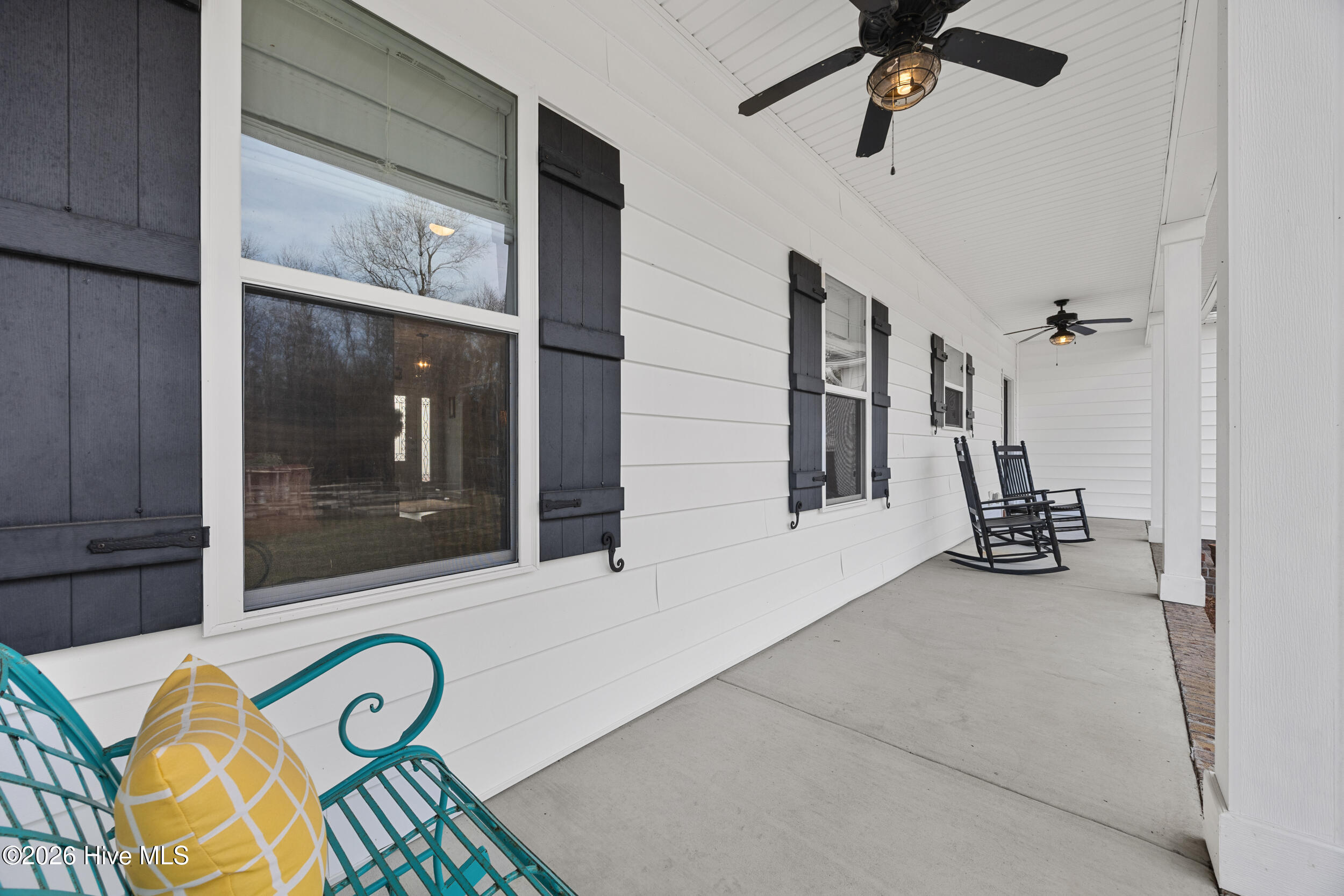 100556913 | Photo 42