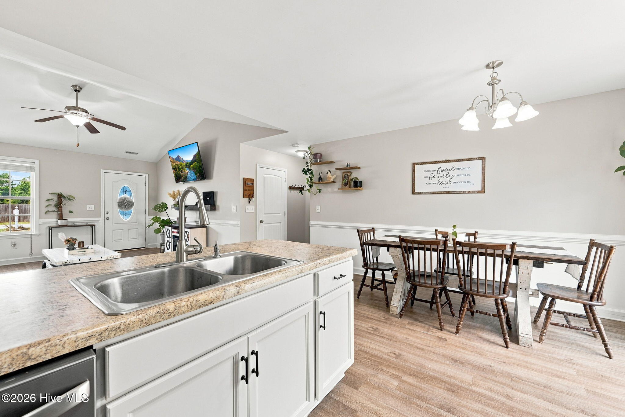 303 Crawford Street,Holly Ridge