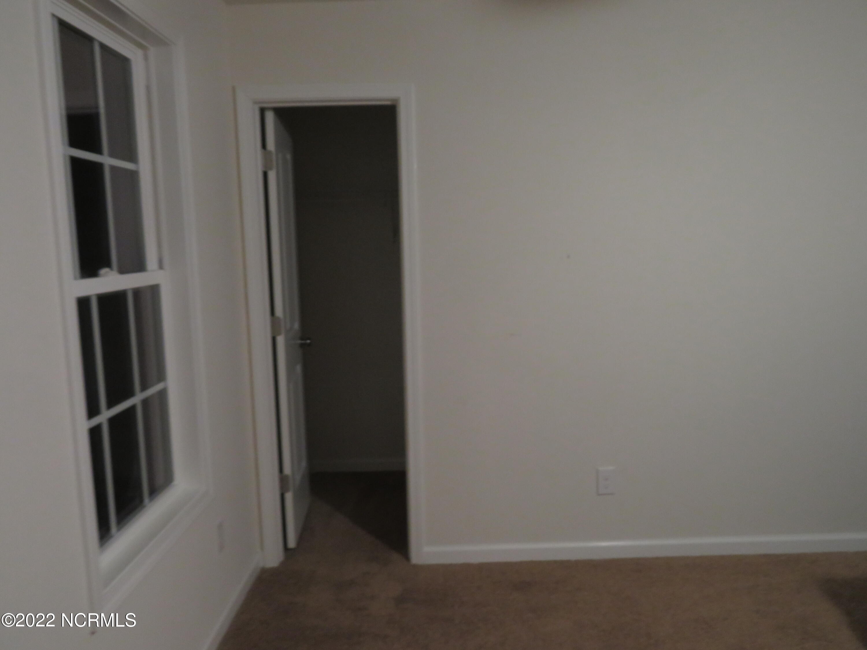 100548375 | Photo 20