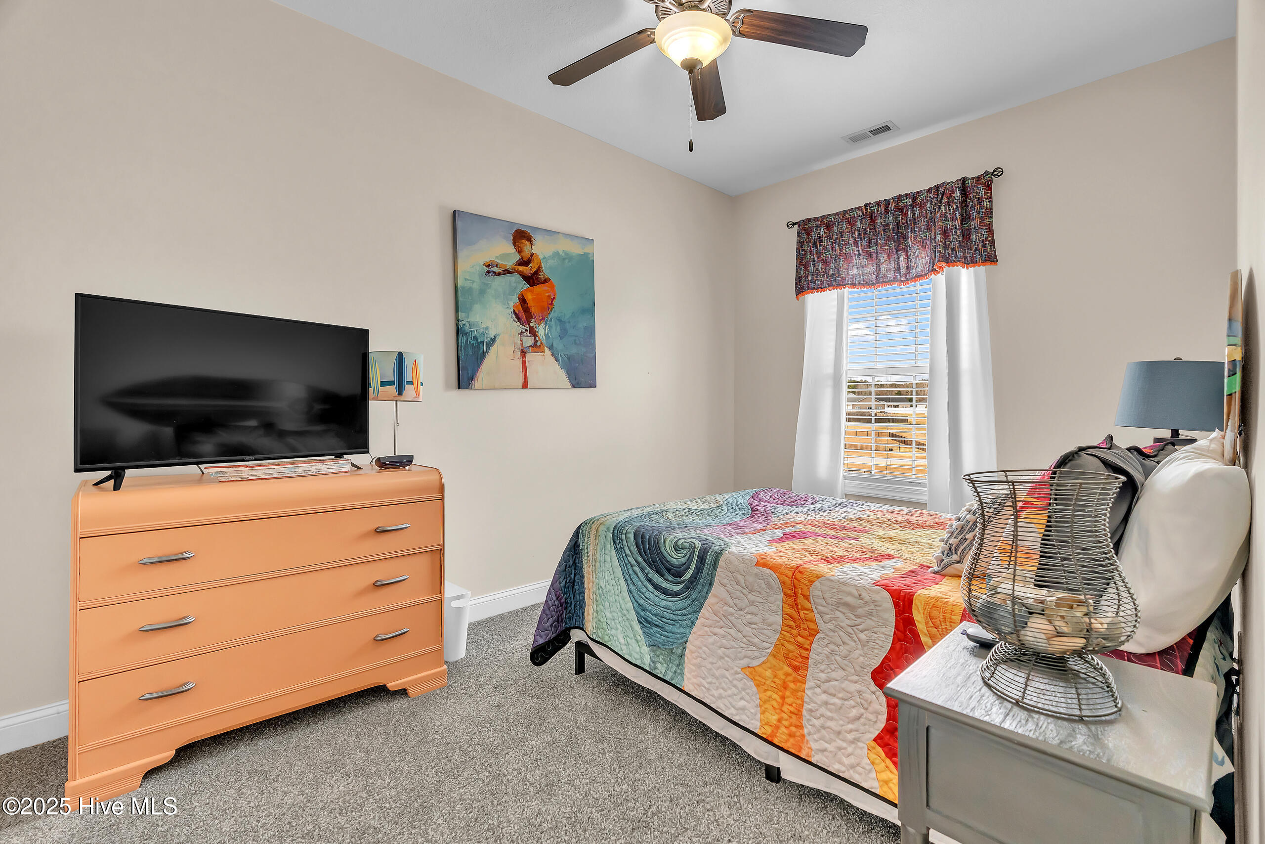 100546927 | Photo 38