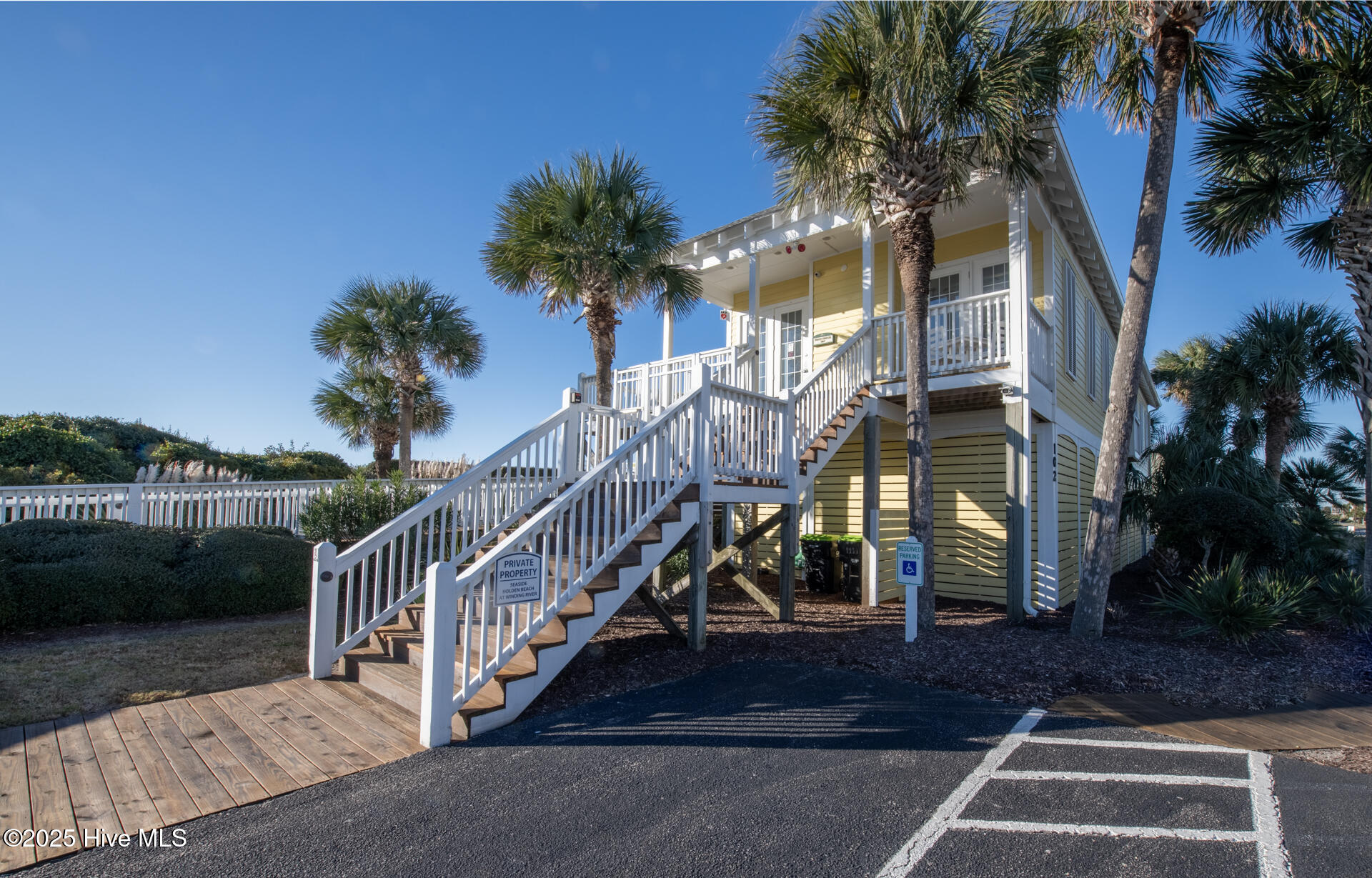 100530246 | Photo 55