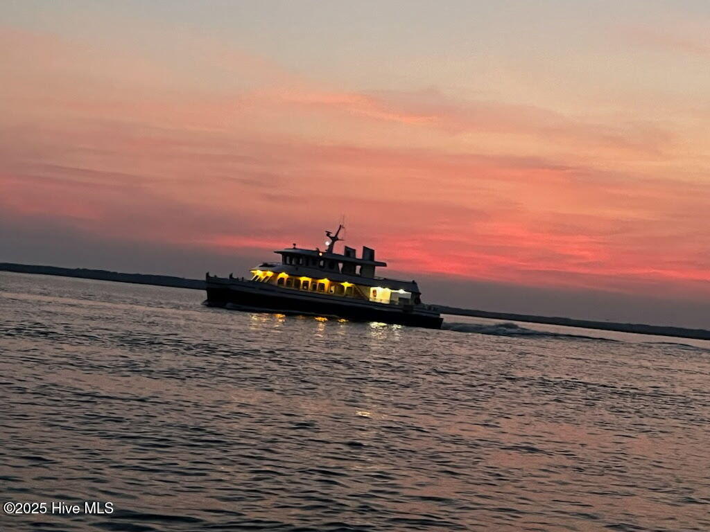 100557908 | Photo 17