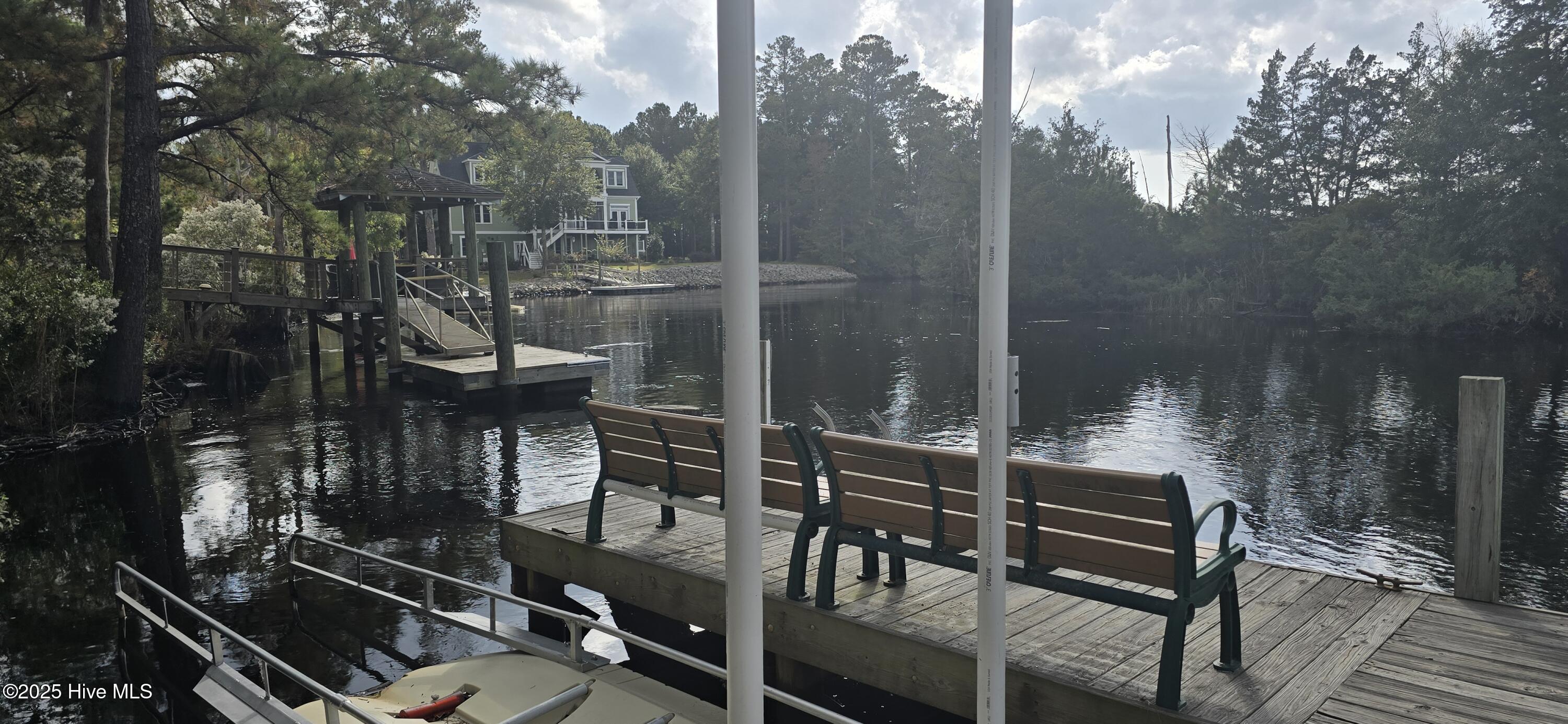 100522930 | Photo 13