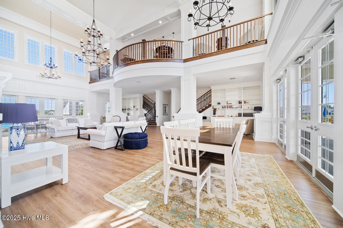 100517420 | Photo 51