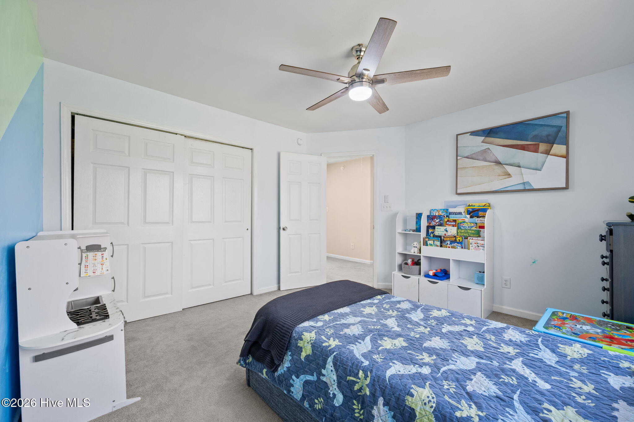 100561787 | Photo 33