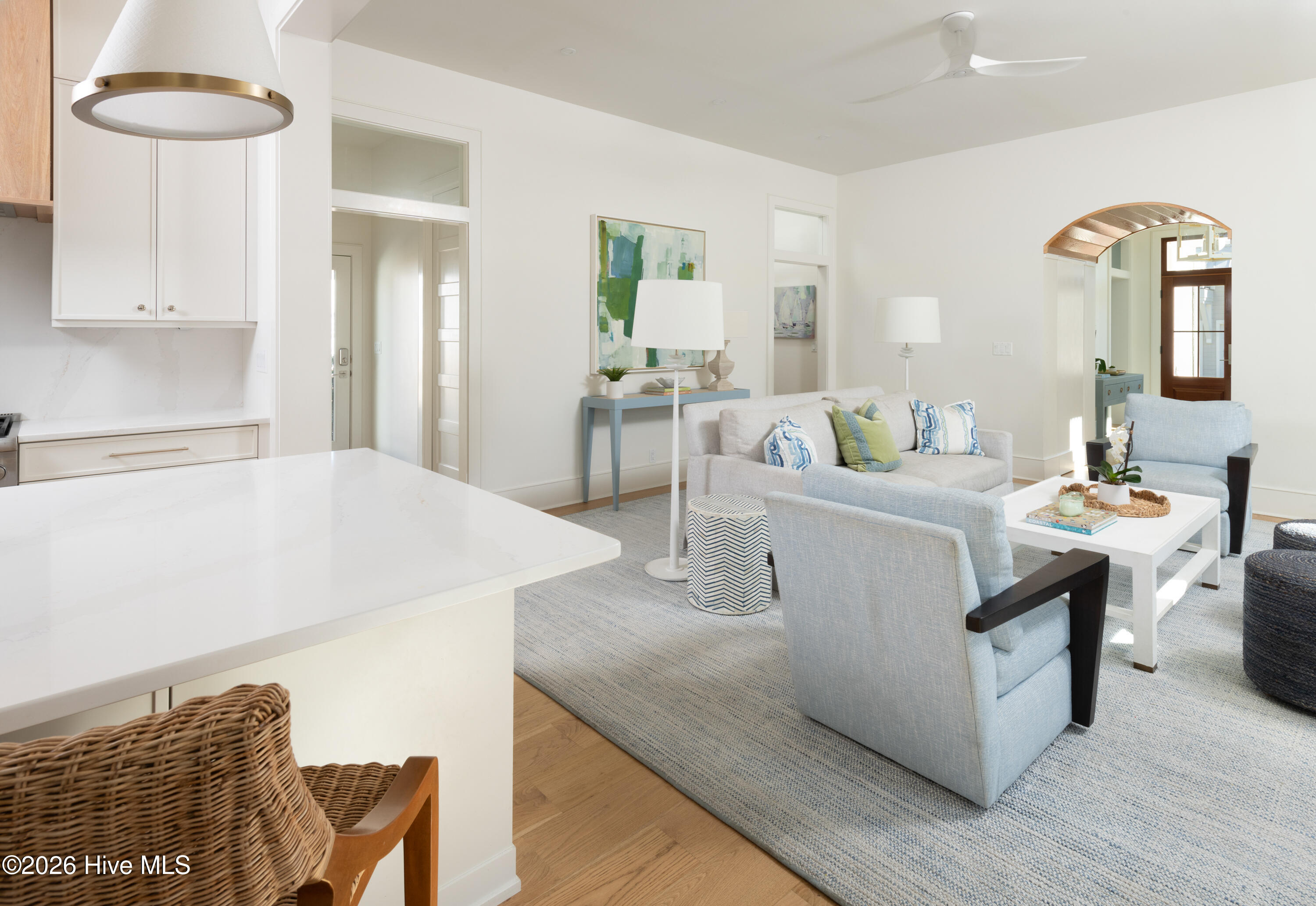 100553273 | Photo 11