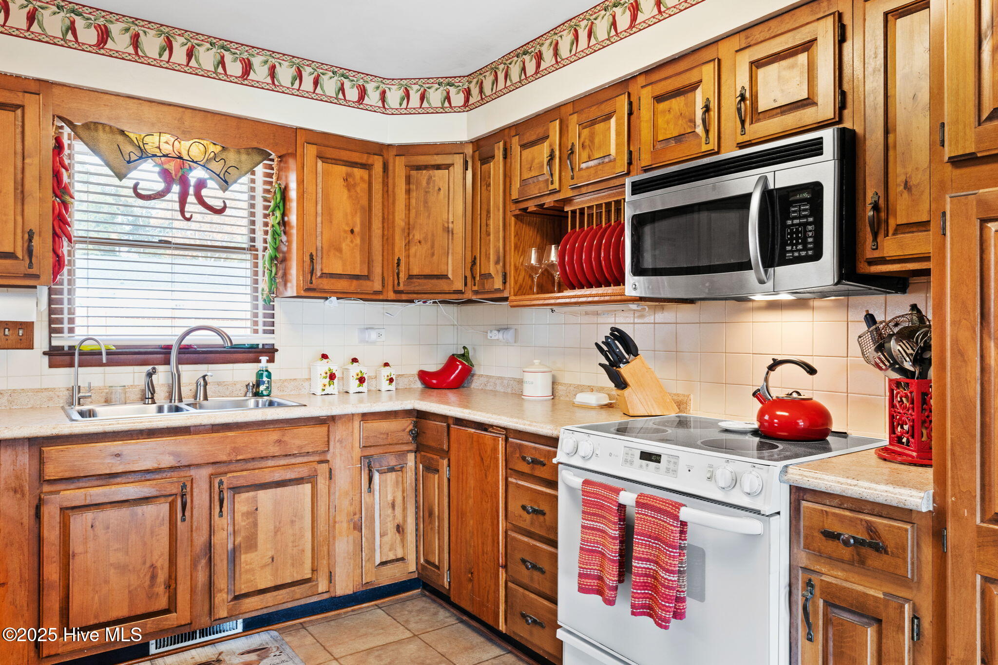 100543721 | Photo 24