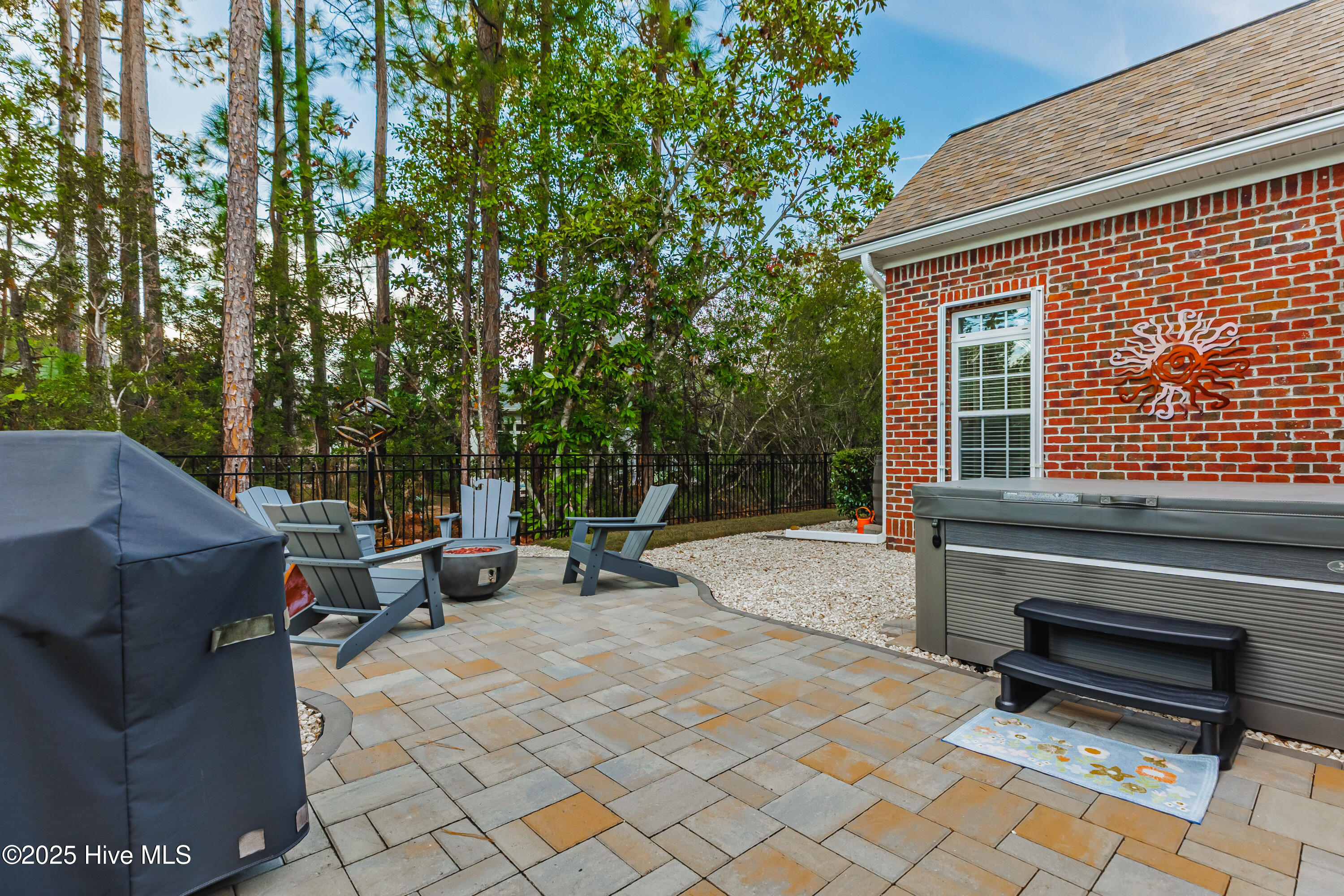 100542426 | Photo 37