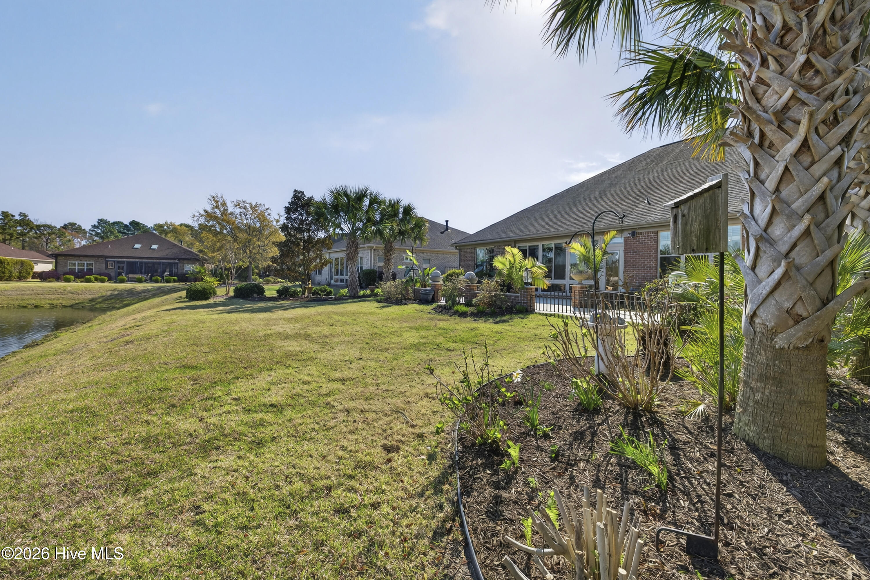 100562254 | Photo 25