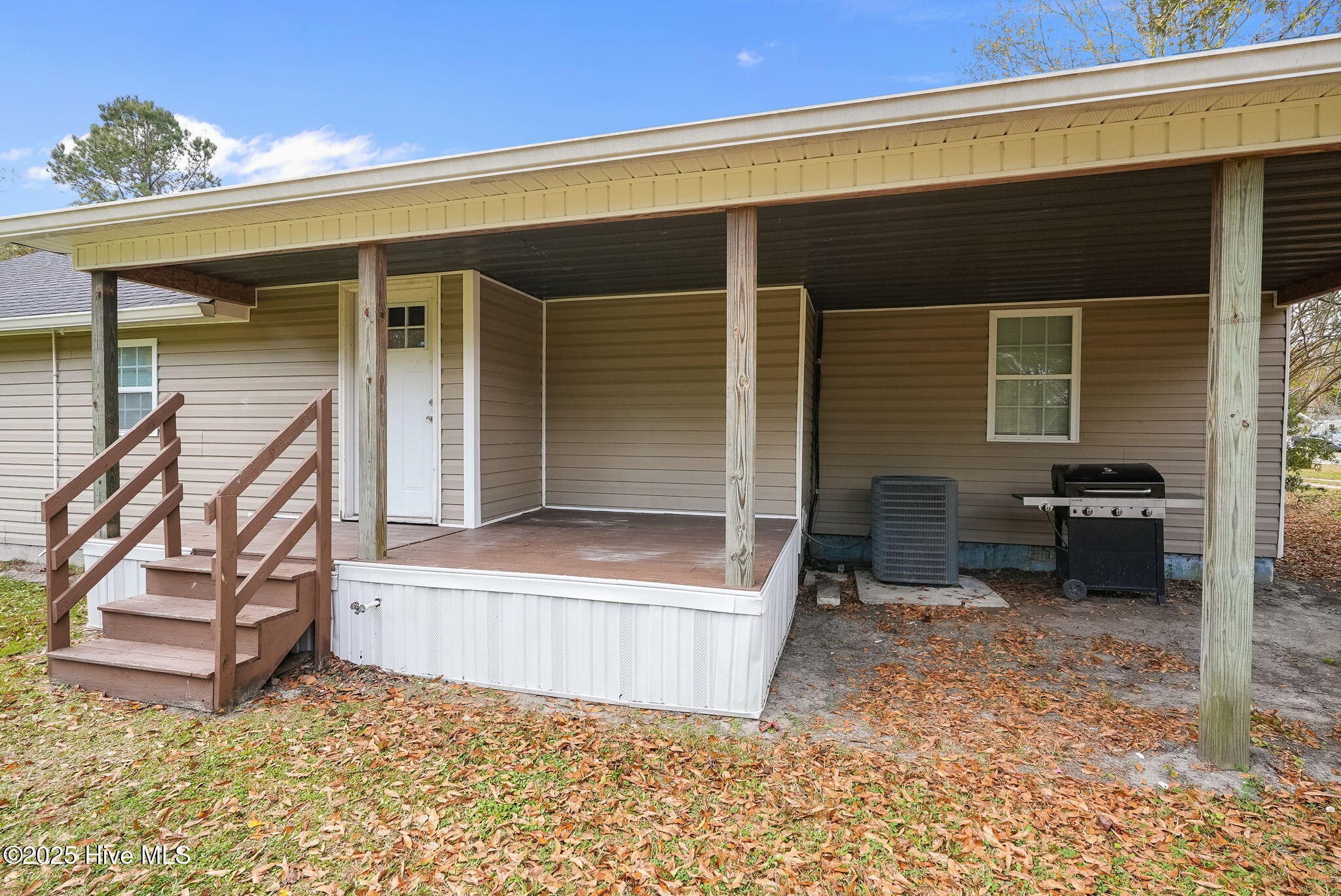 100543301 | Photo 29