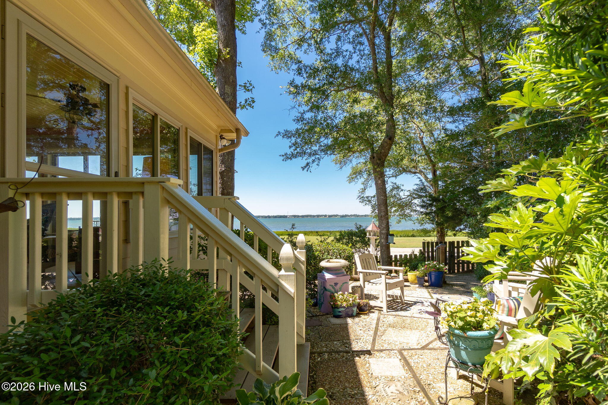 105 Magnolia Court,Pine Knoll Shores