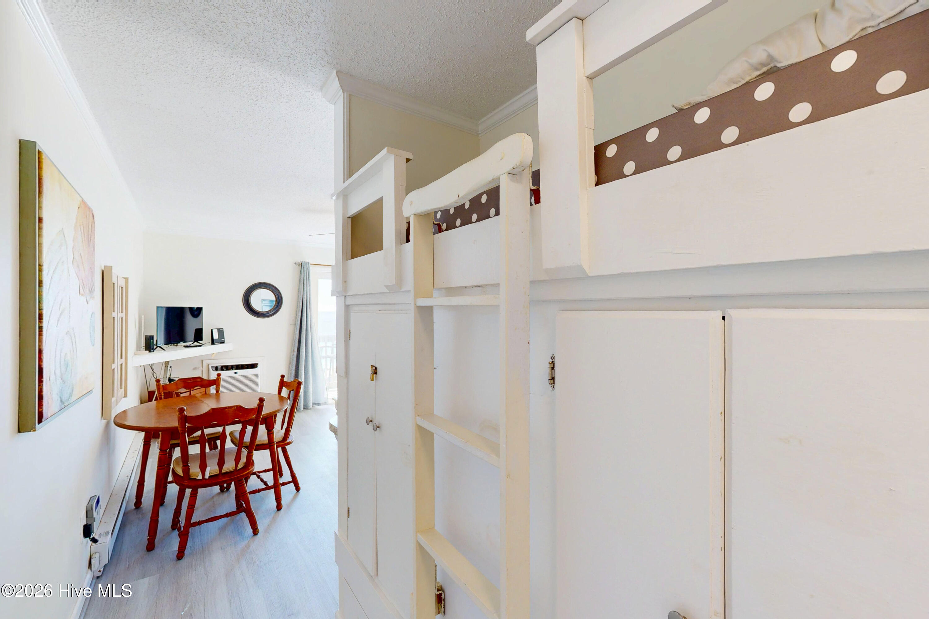 100552240 | Photo 19