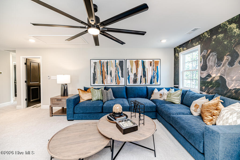 100538583 | Photo 25