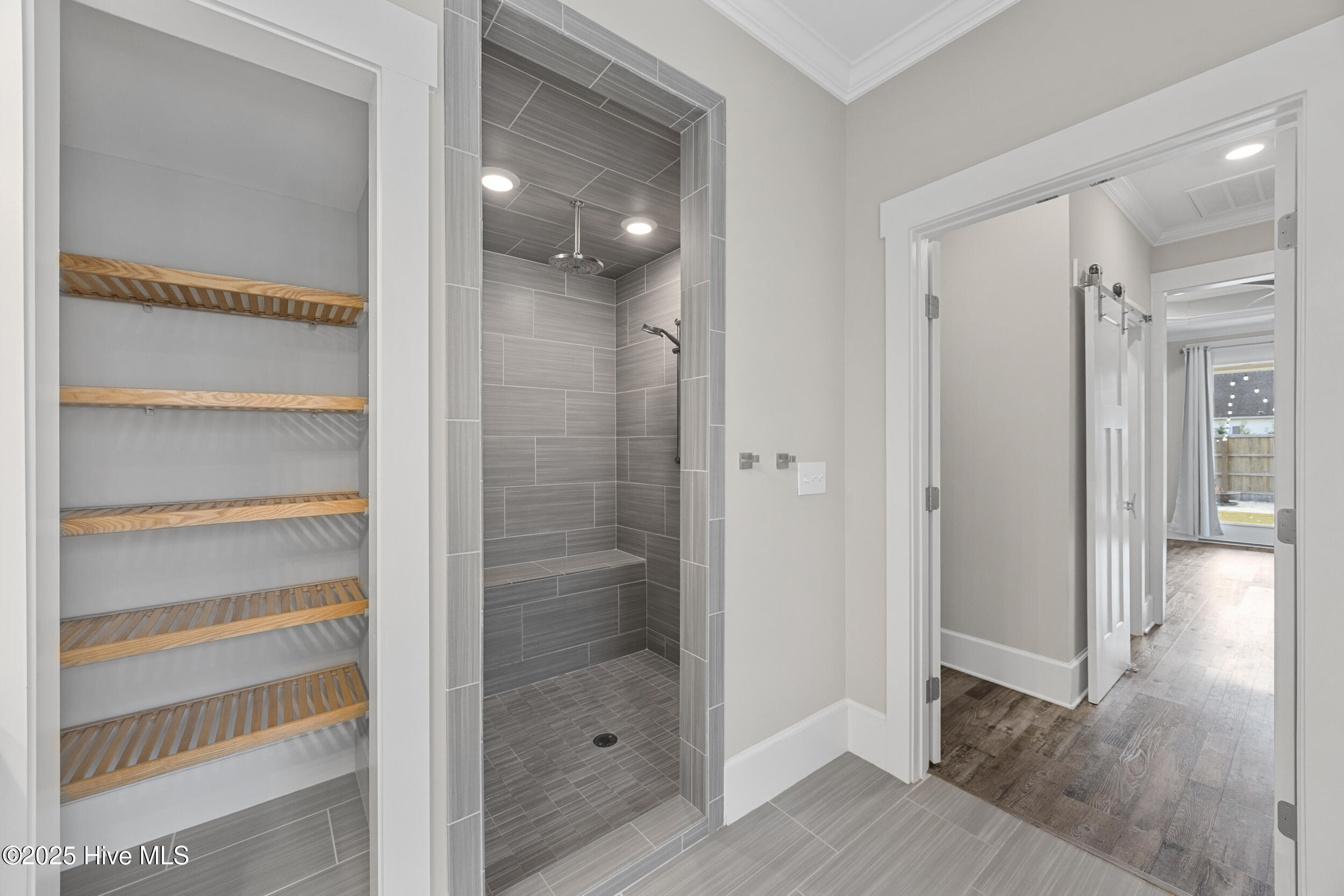 100544586 | Photo 34