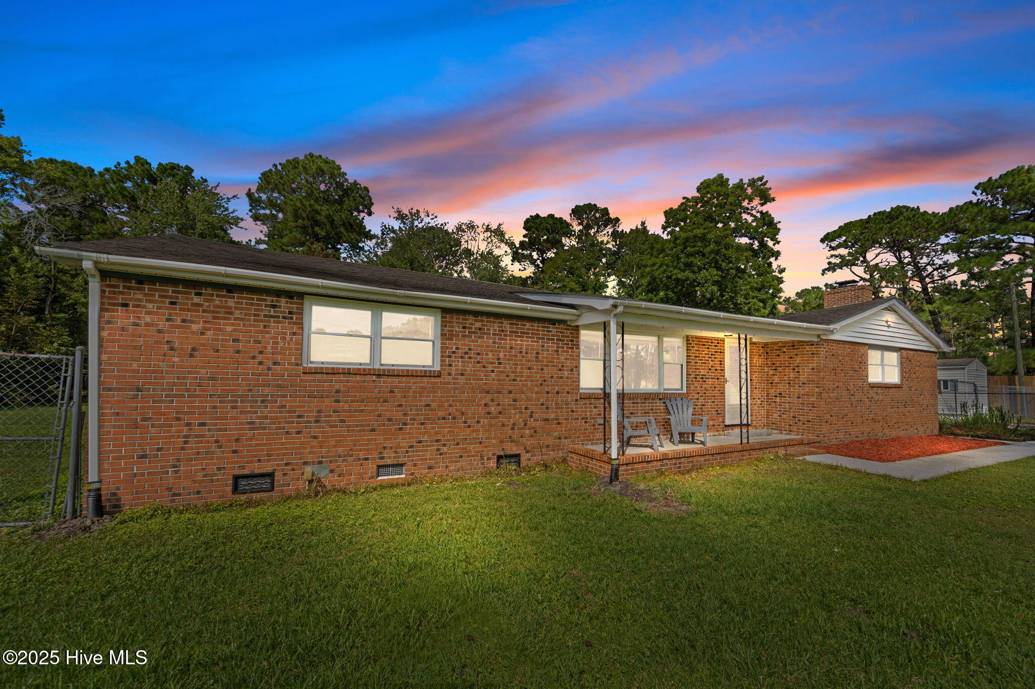 100534081 | Photo 49