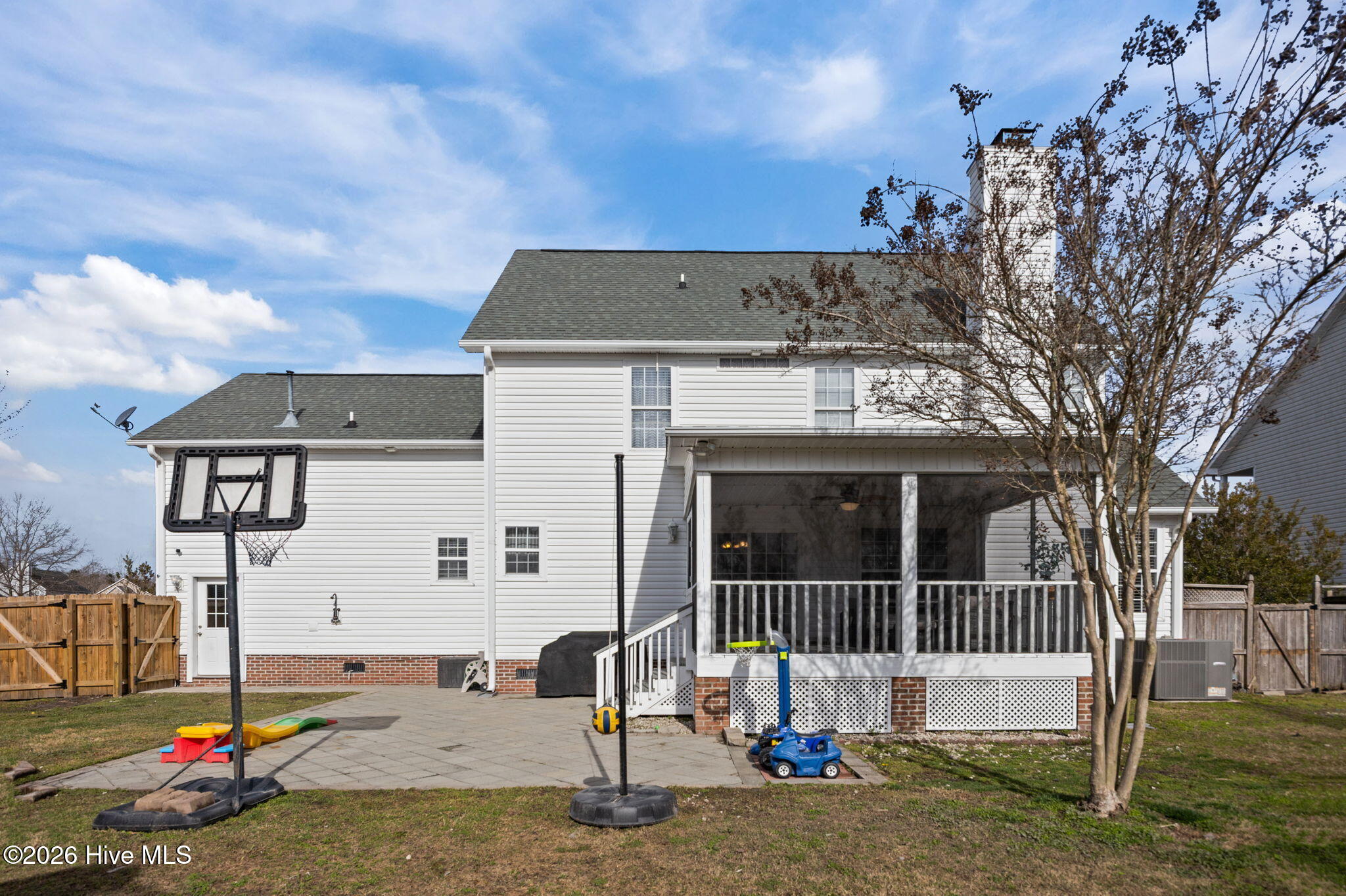 100558634 | Photo 41