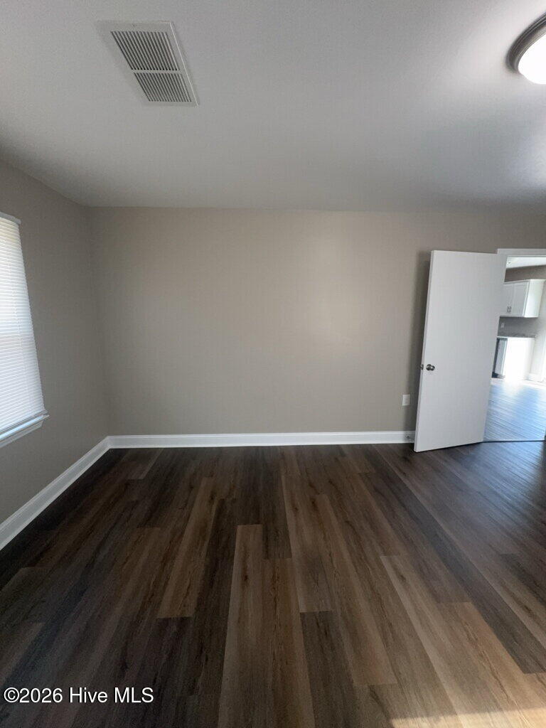 100559296 | Photo 10