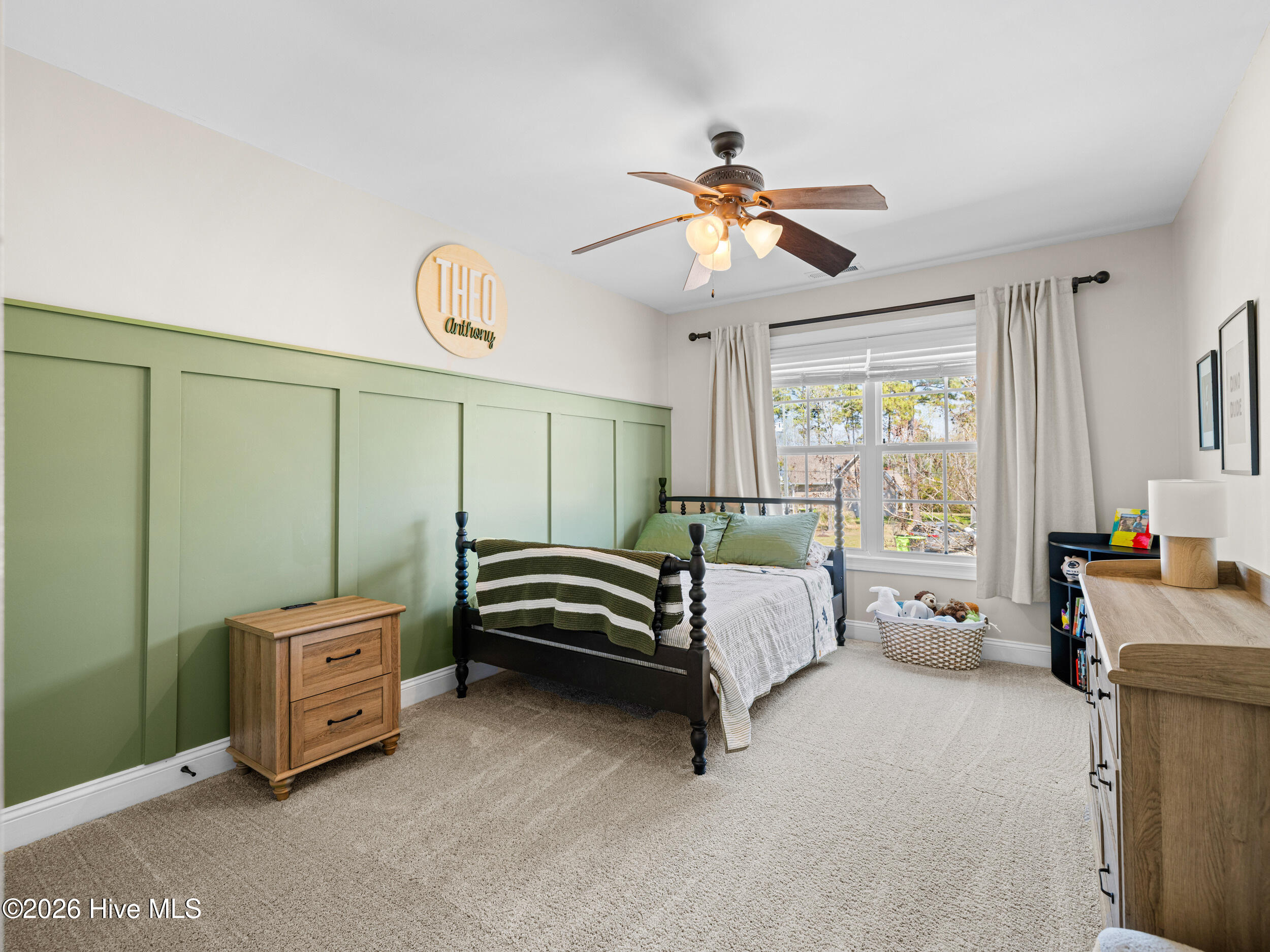 100566633 | Photo 52