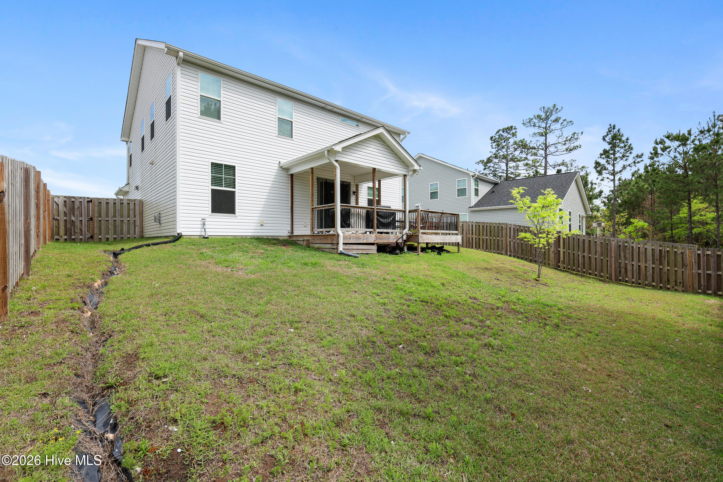 100565604 | Photo 28