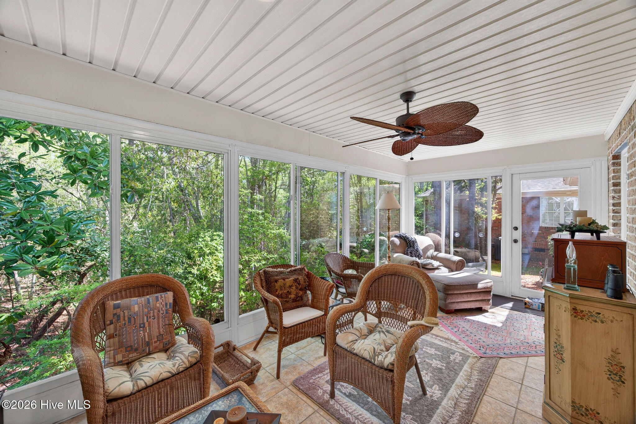 100567752 | Photo 23