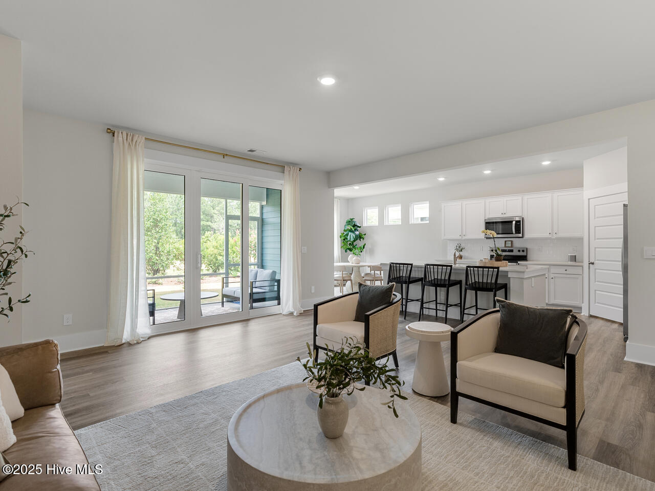 100539468 | Photo 17