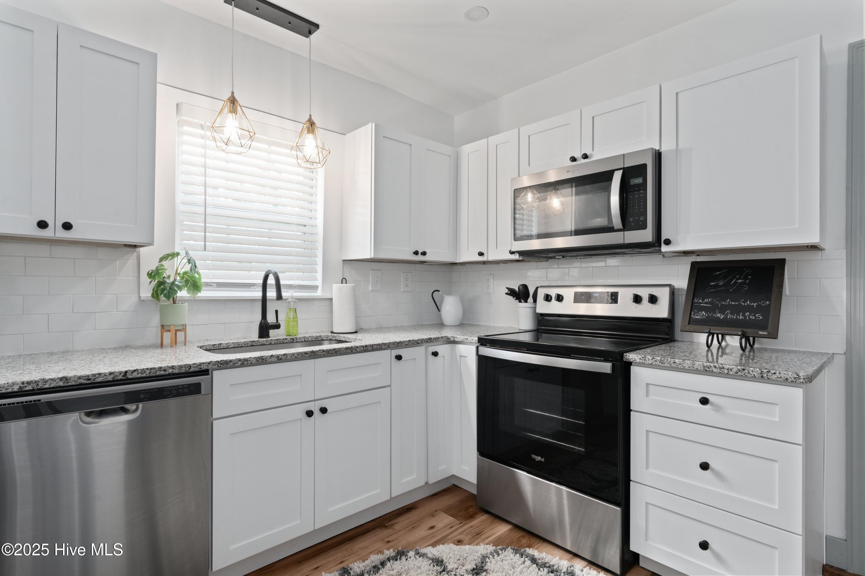 100551240 | Photo 12