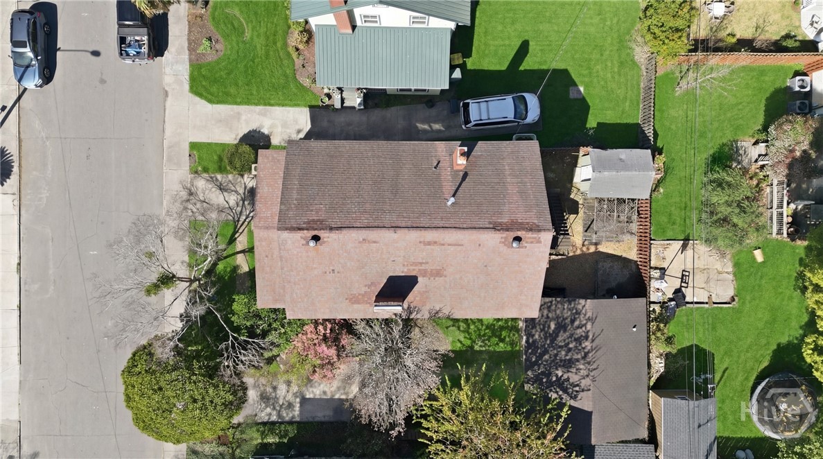 514 Maupas Avenue