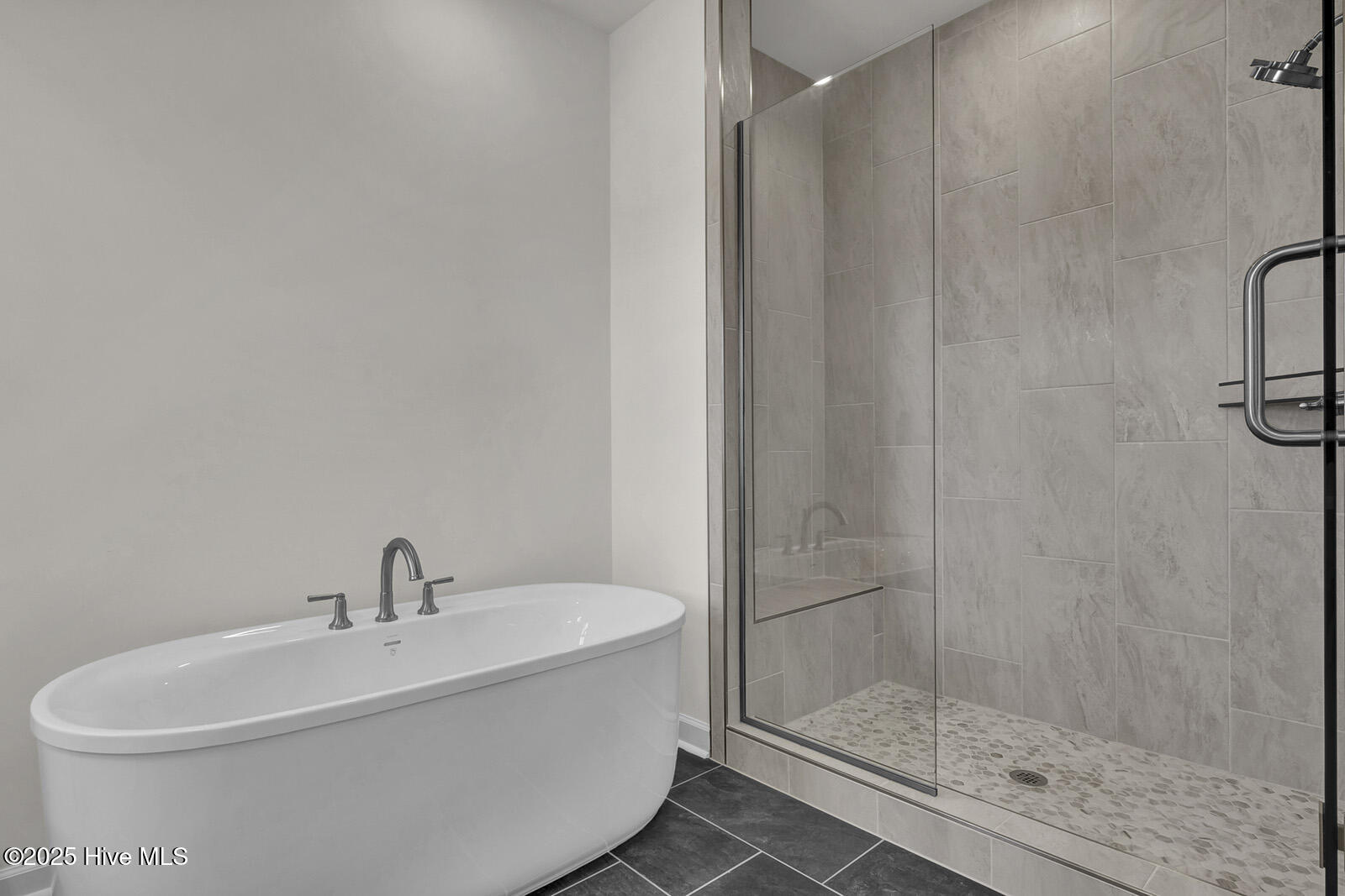 100500877 | Photo 30