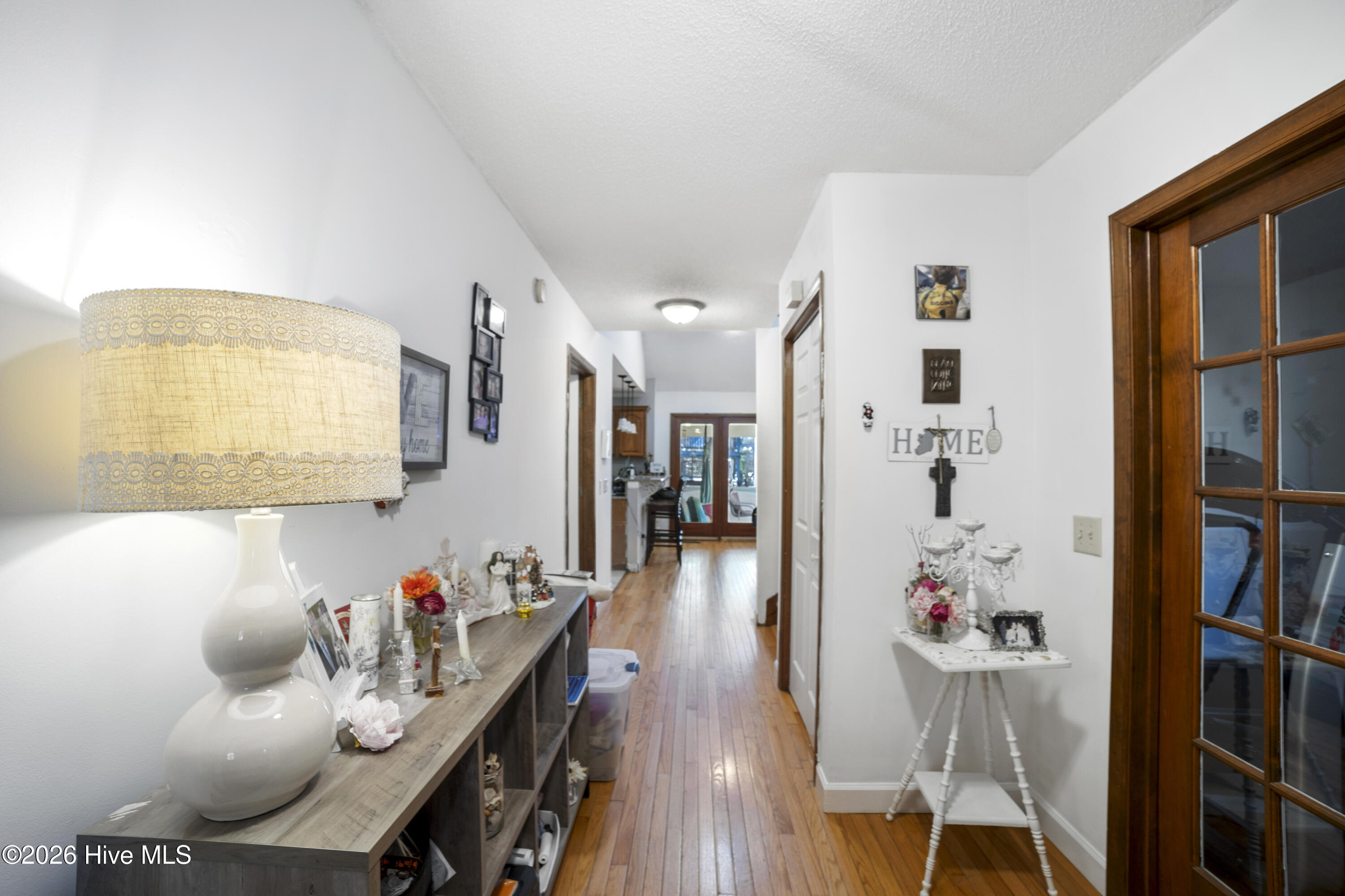 100541663 | Photo 25