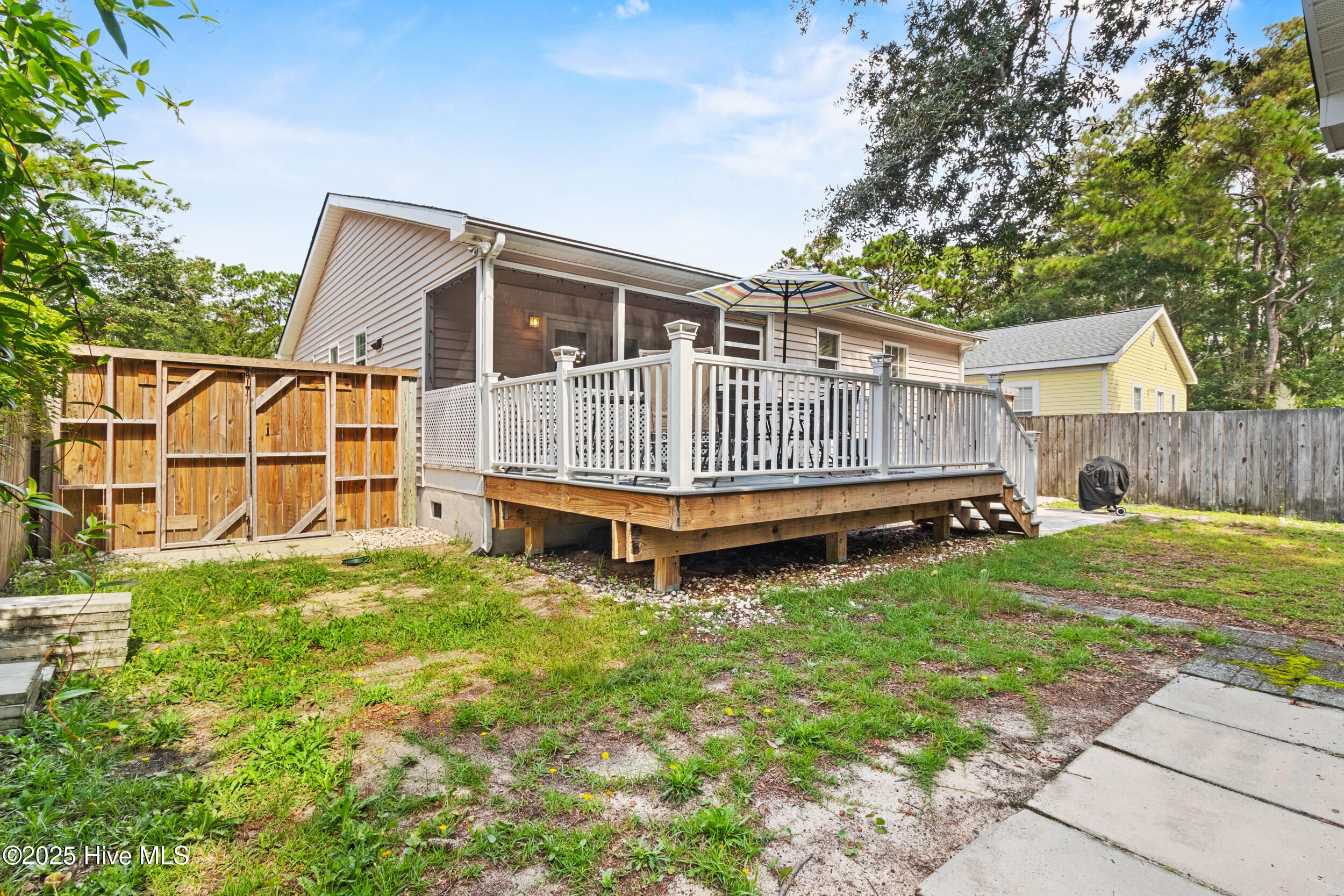 100525296 | Photo 38