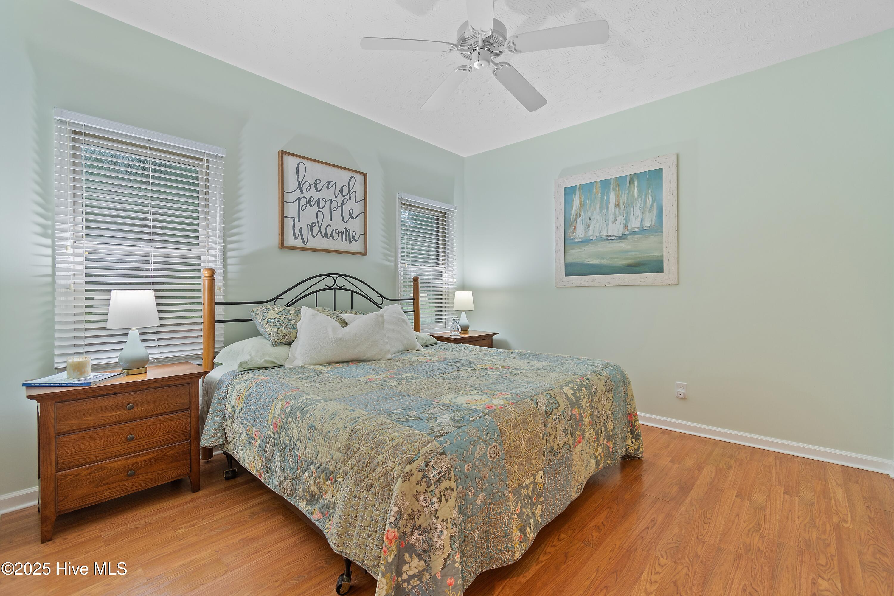 100522633 | Photo 30