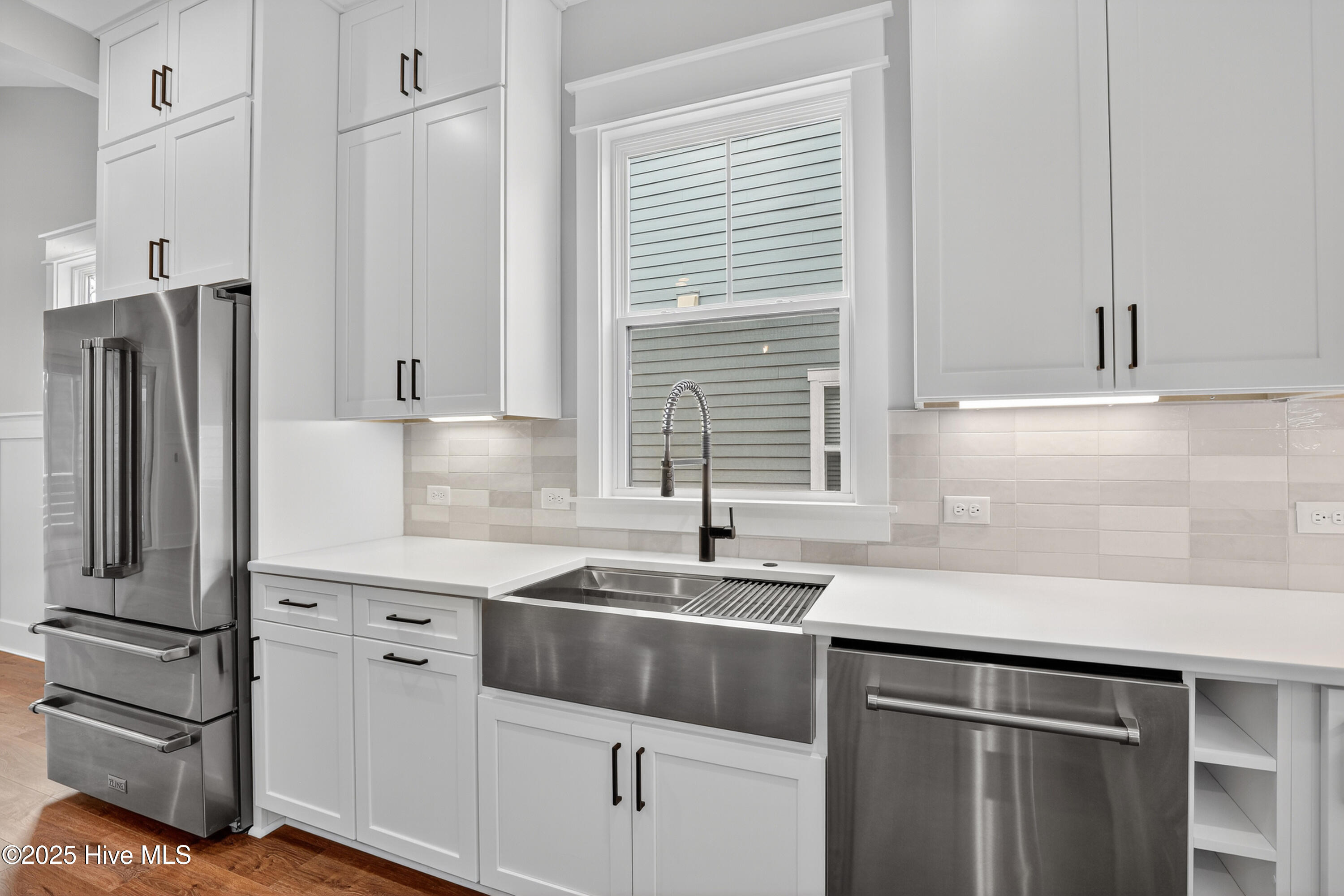 100546984 | Photo 17