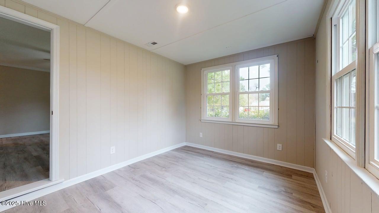 100536677 | Photo 24