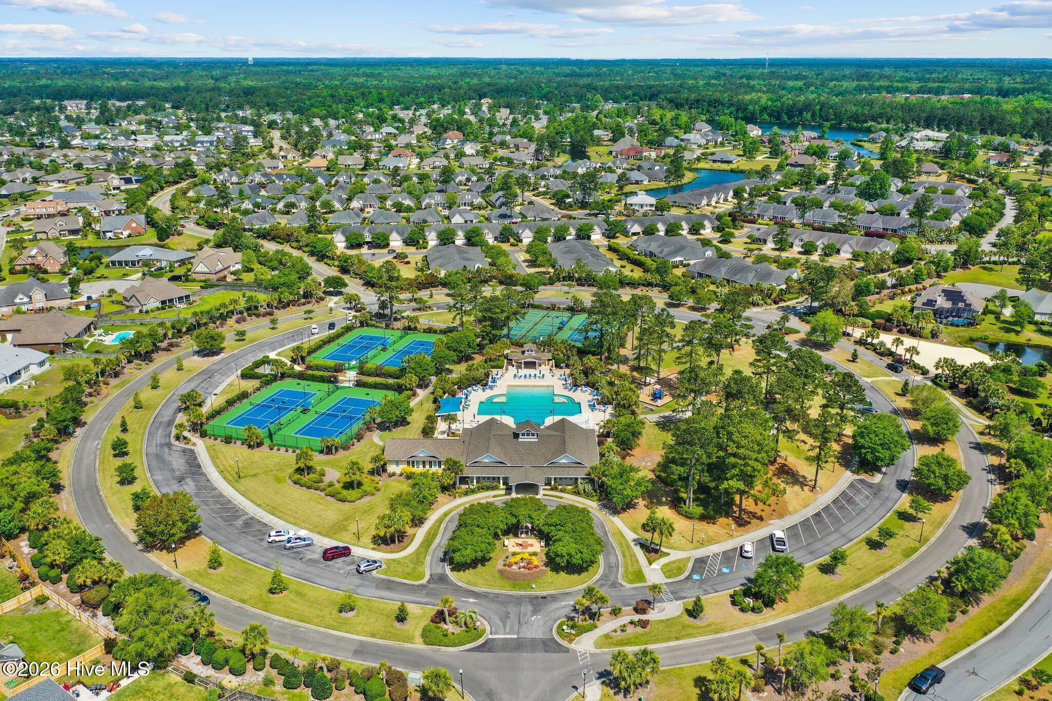 100570673 | Photo 40