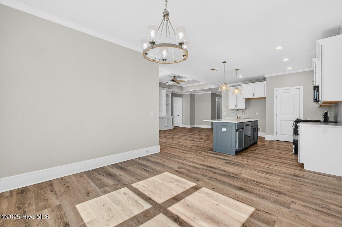 100500099 | Photo 23