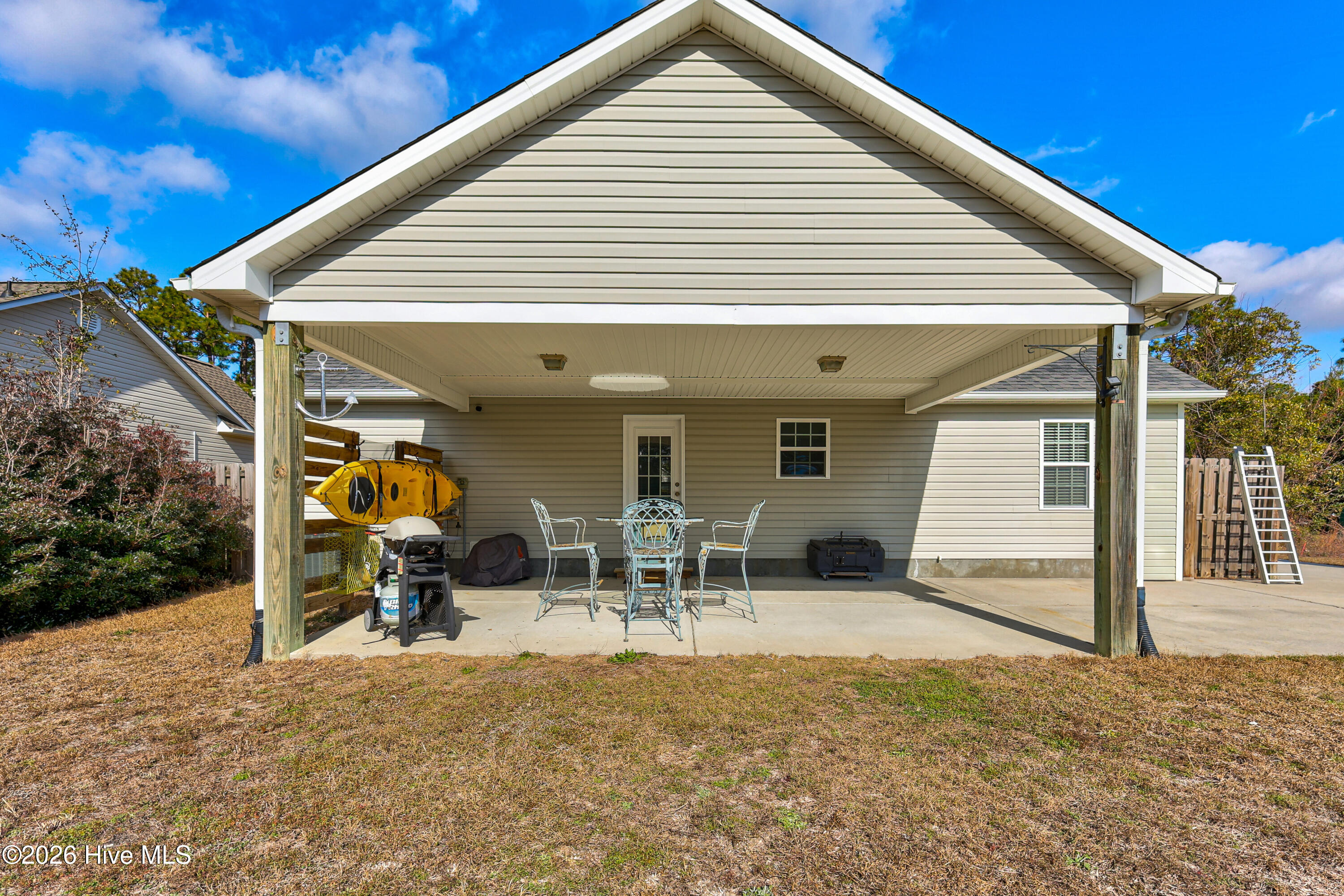 100551566 | Photo 30