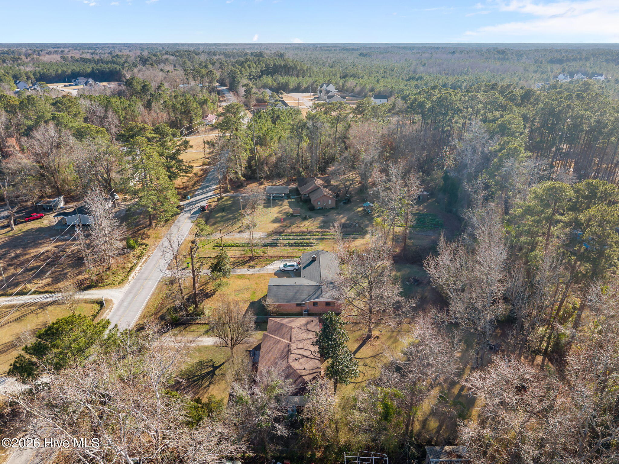 100548233 | Photo 34