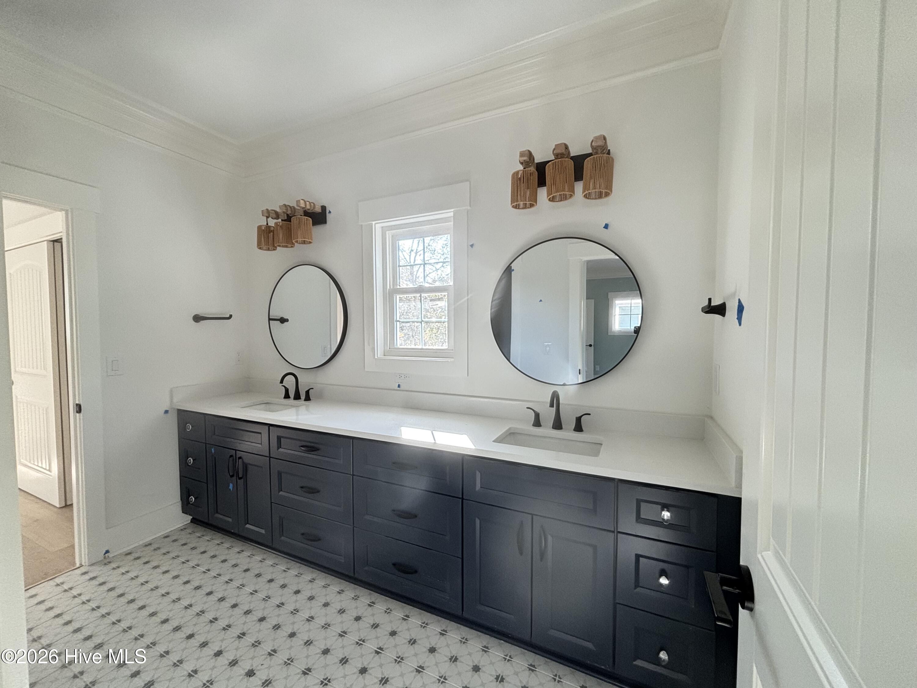 100516675 | Photo 57