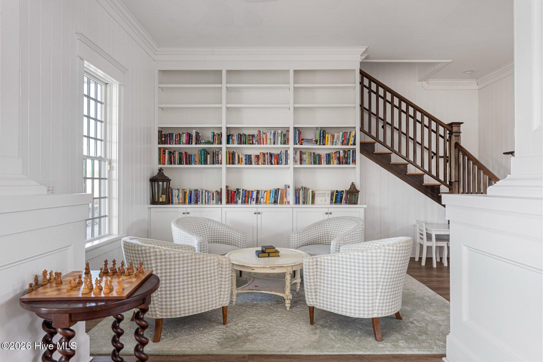 100558879 | Photo 74