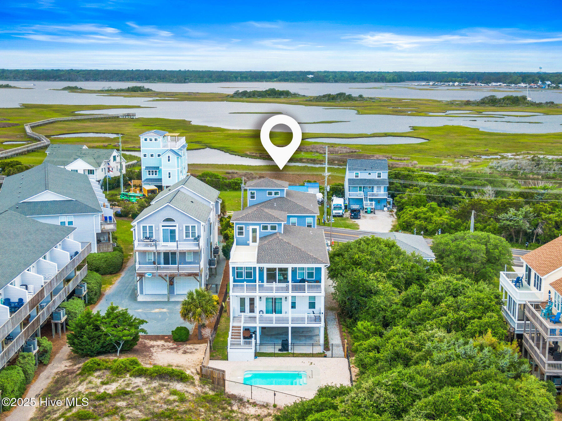 100552667 | Photo 49