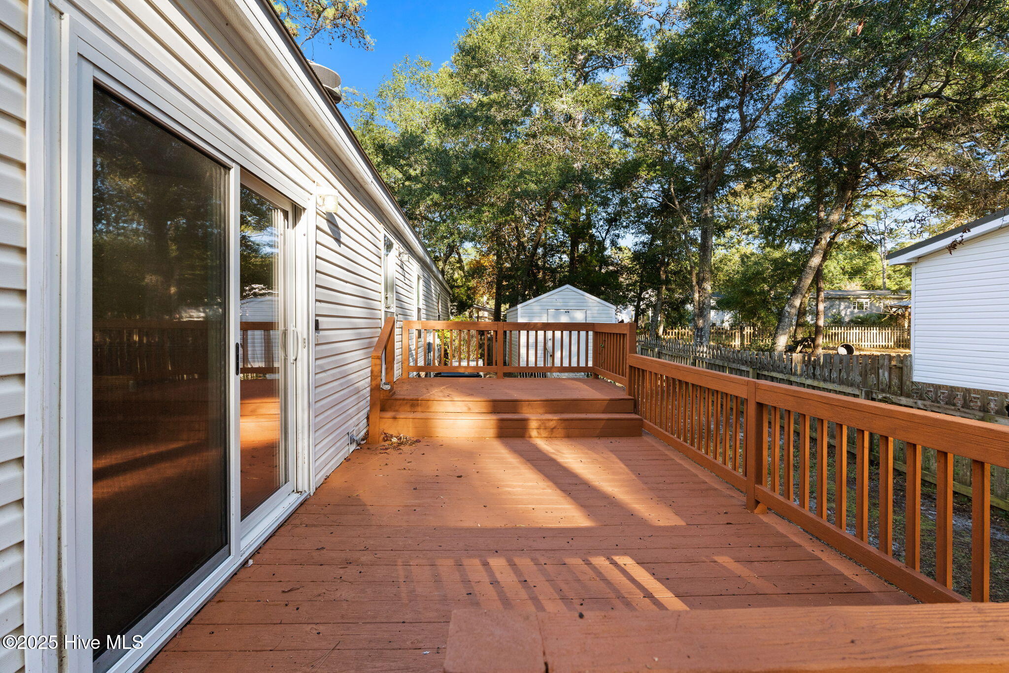 100541276 | Photo 45