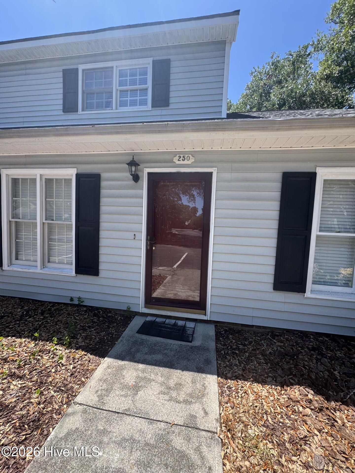 Featured Property 3200 Crystal Oaks 