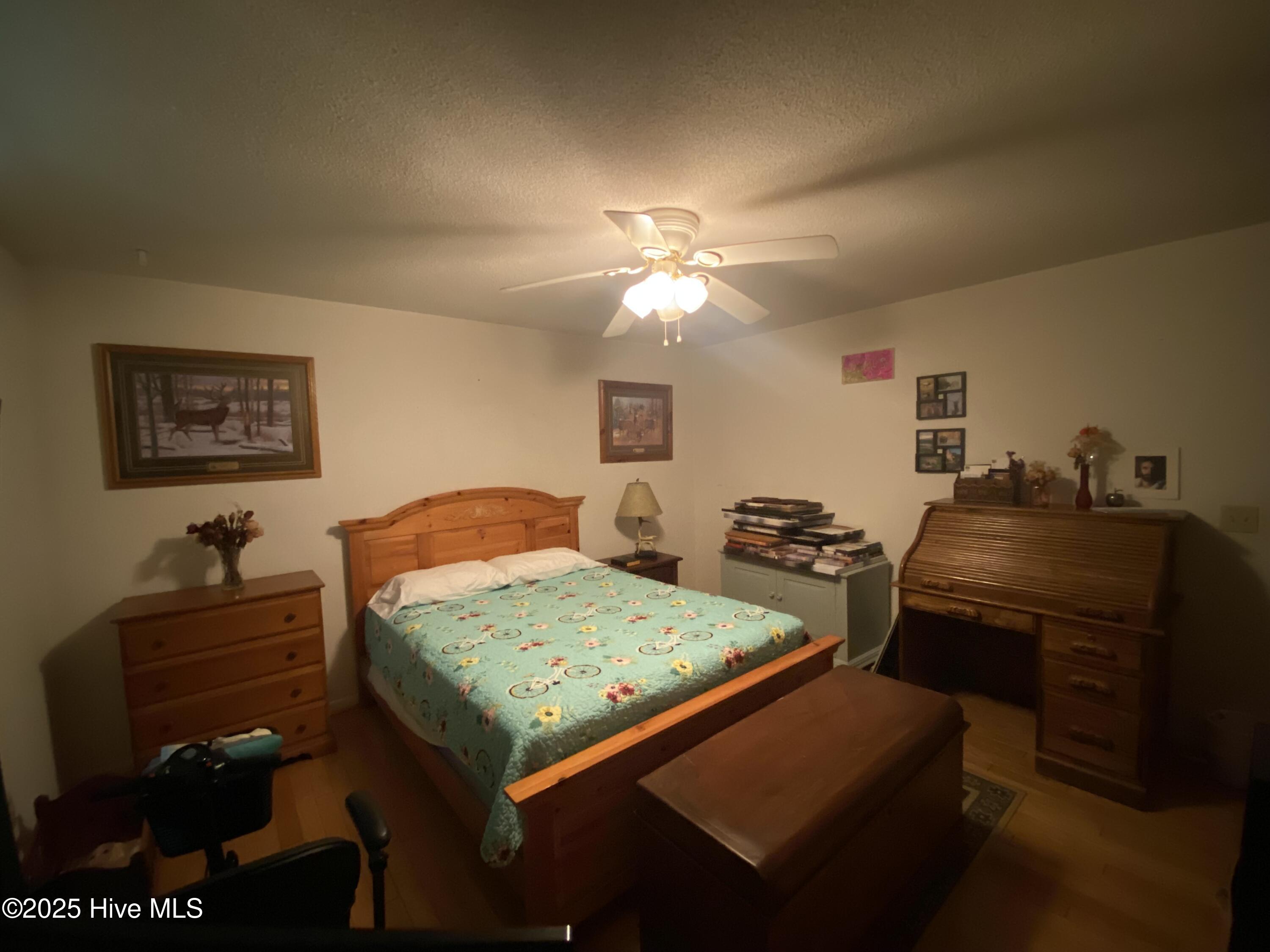 100521634 | Photo 29