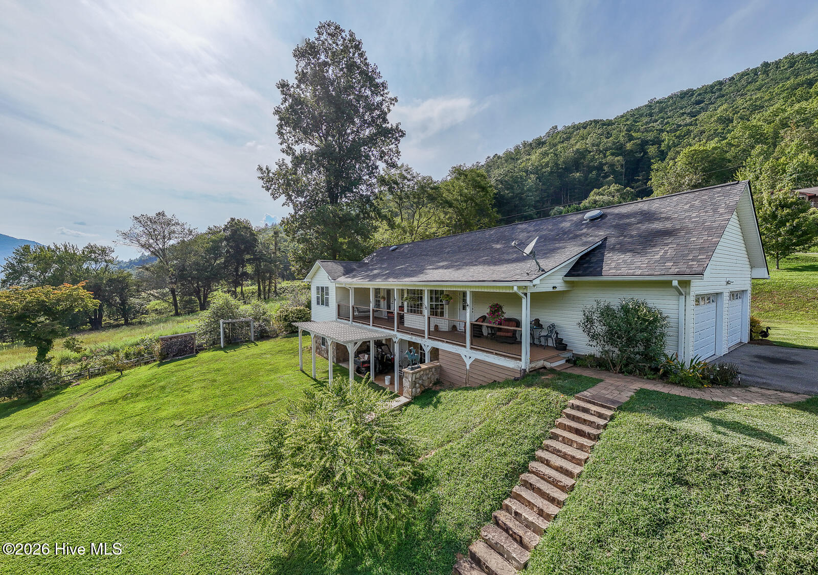 Photo 5 of Single family home for sale at 1056 Franks Crk Rd, Robbinsville, NC 28771 | MLS# 100600585 | Listing updated on 2026-09-02