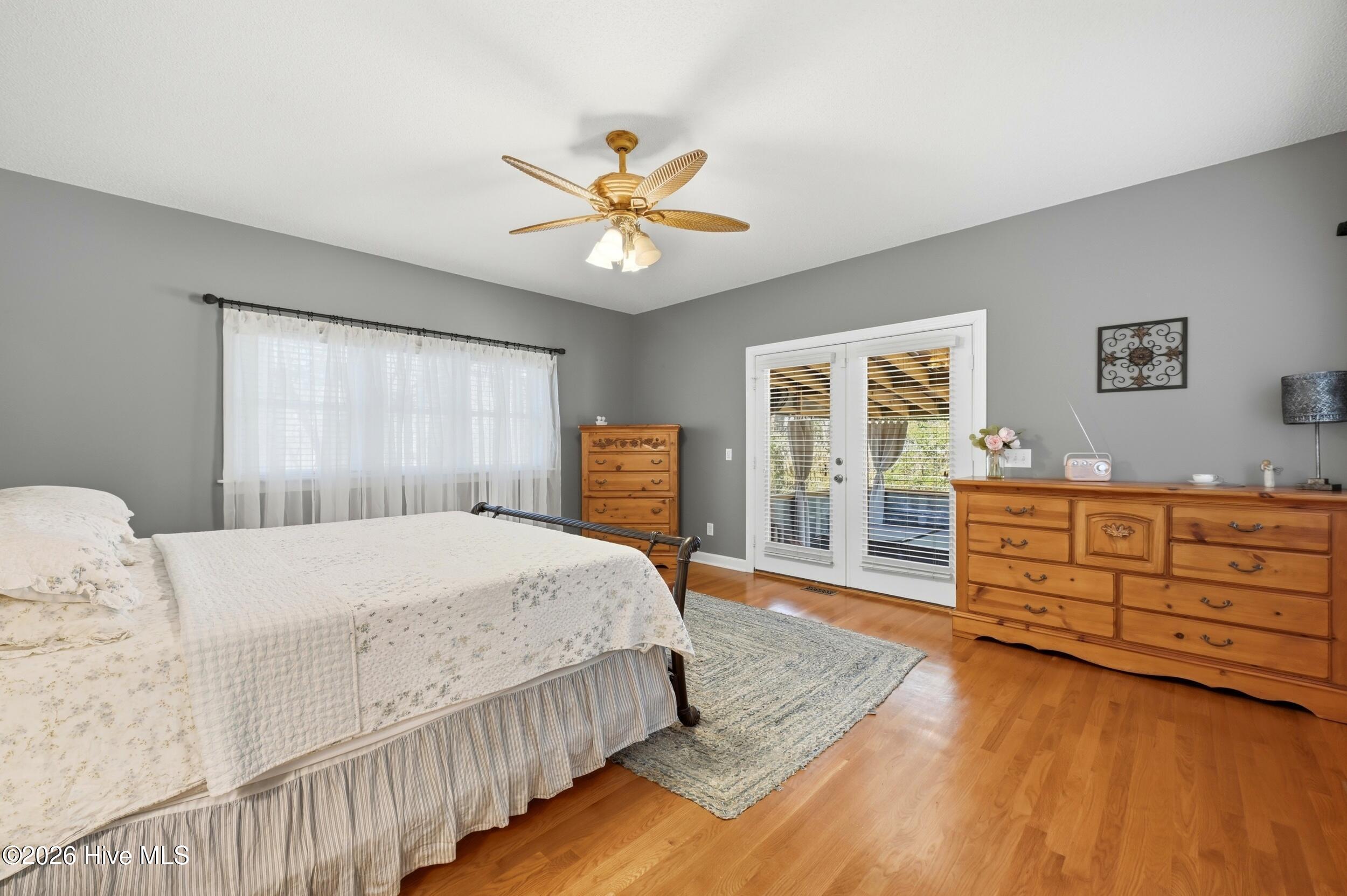 100557238 | Photo 19