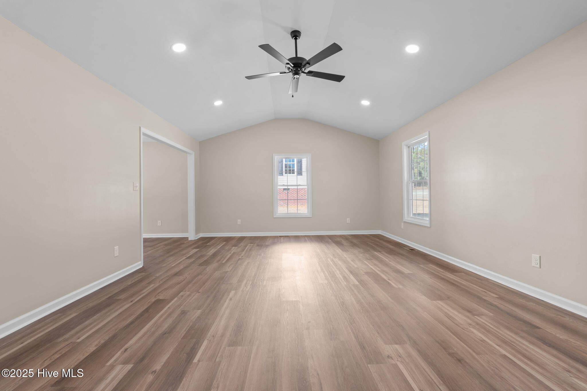 Homes for sale in Hamlet, NC | 215 Beech St, Hamlet, NC 28345 | MLS# 100540686