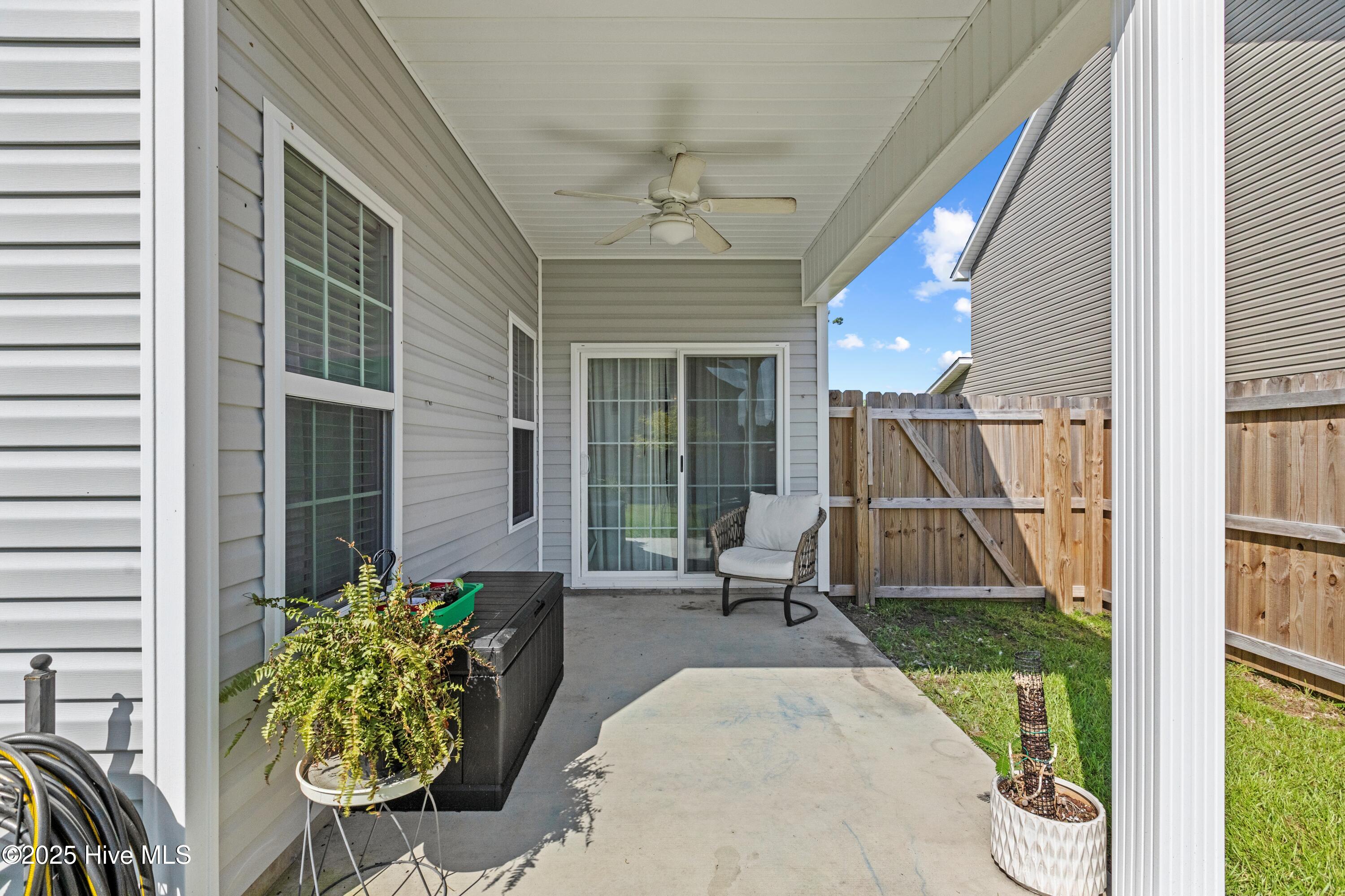 100518858 | Photo 43