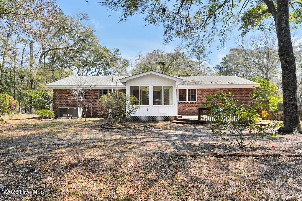 100562236 | Photo 36