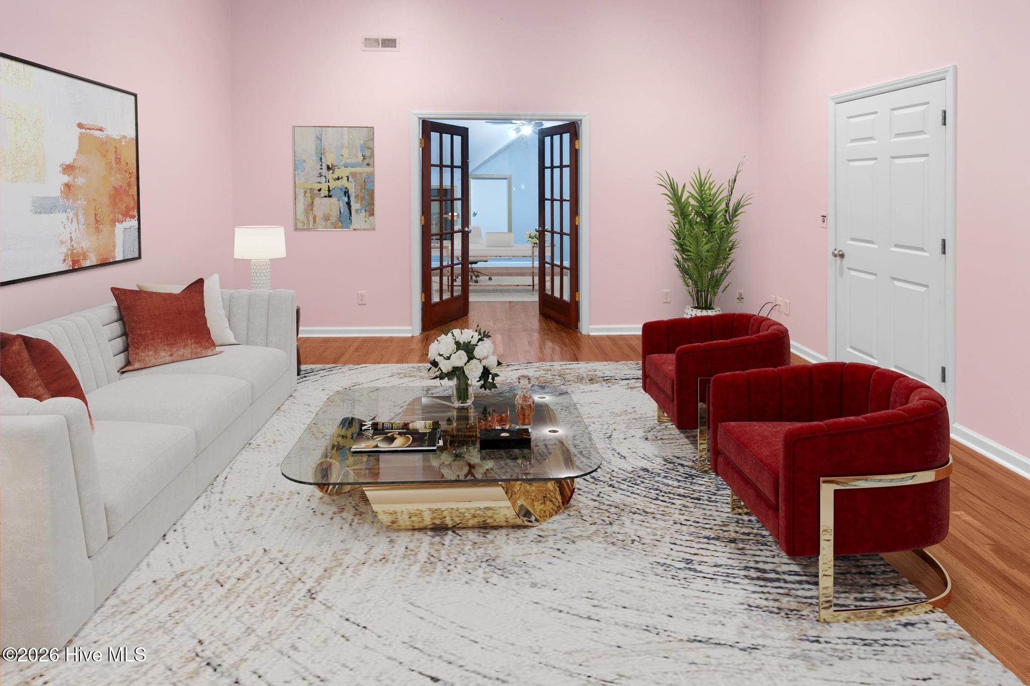 100569347 | Photo 29